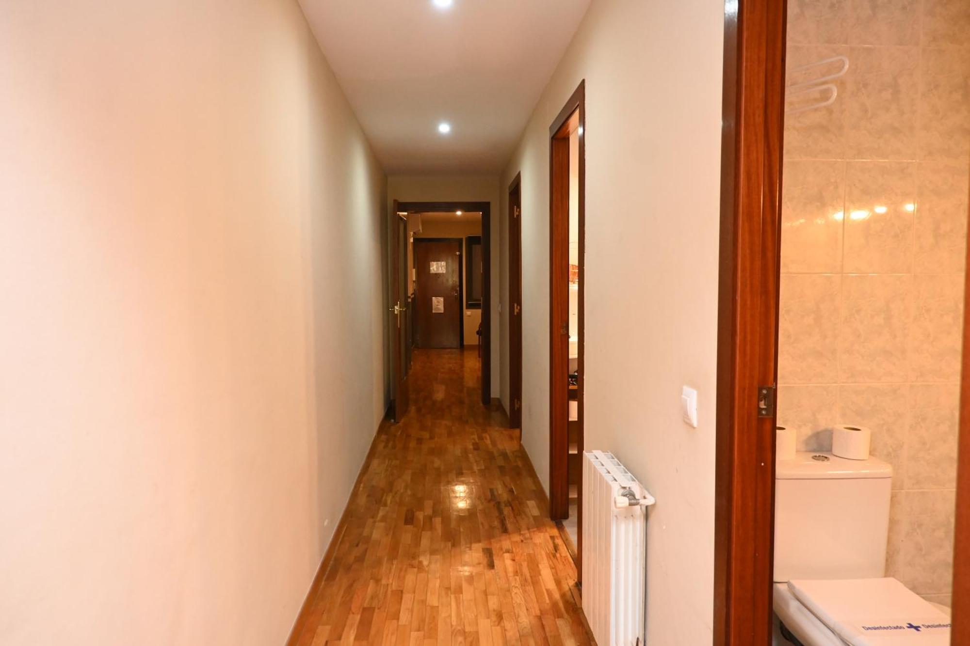 Homenfun Sants Estacion Apartment *